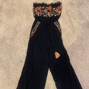 American Eagle Black Floral Jumpsuit